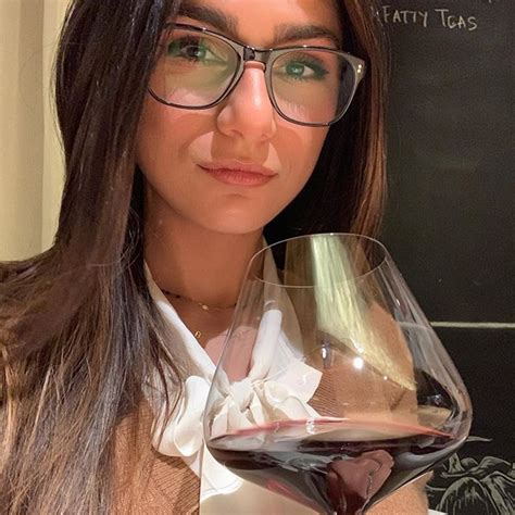 mia hd|Mia K. (@miakhalifa) • Instagram photos and videos